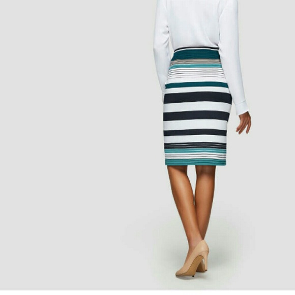 NWT Joe Fresh sz Medium Pencil Skirt Stretch Navy - Picture 3 of 6